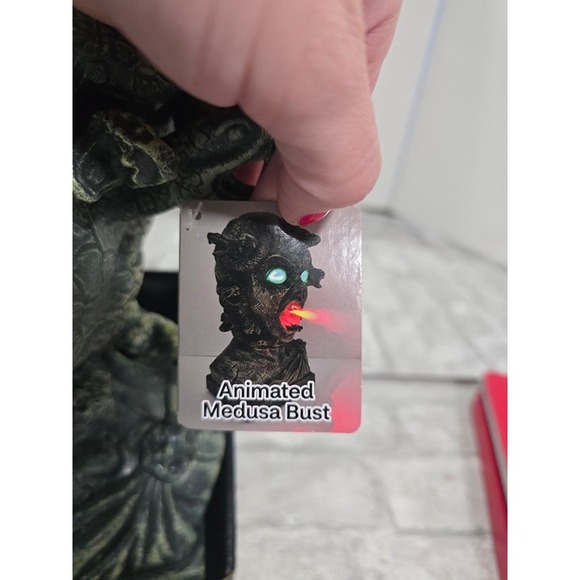 Halloween Animated Medusa Bust Spooky‎ Village 12" Light Up Eyes Water Fogging - Picture 3 of 9